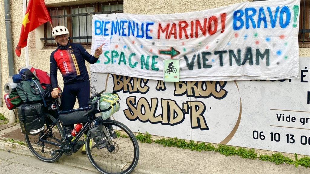 Marino’s Time — Cuando una vuelta al mundo en bicicleta se convierte en un acto de solidaridad